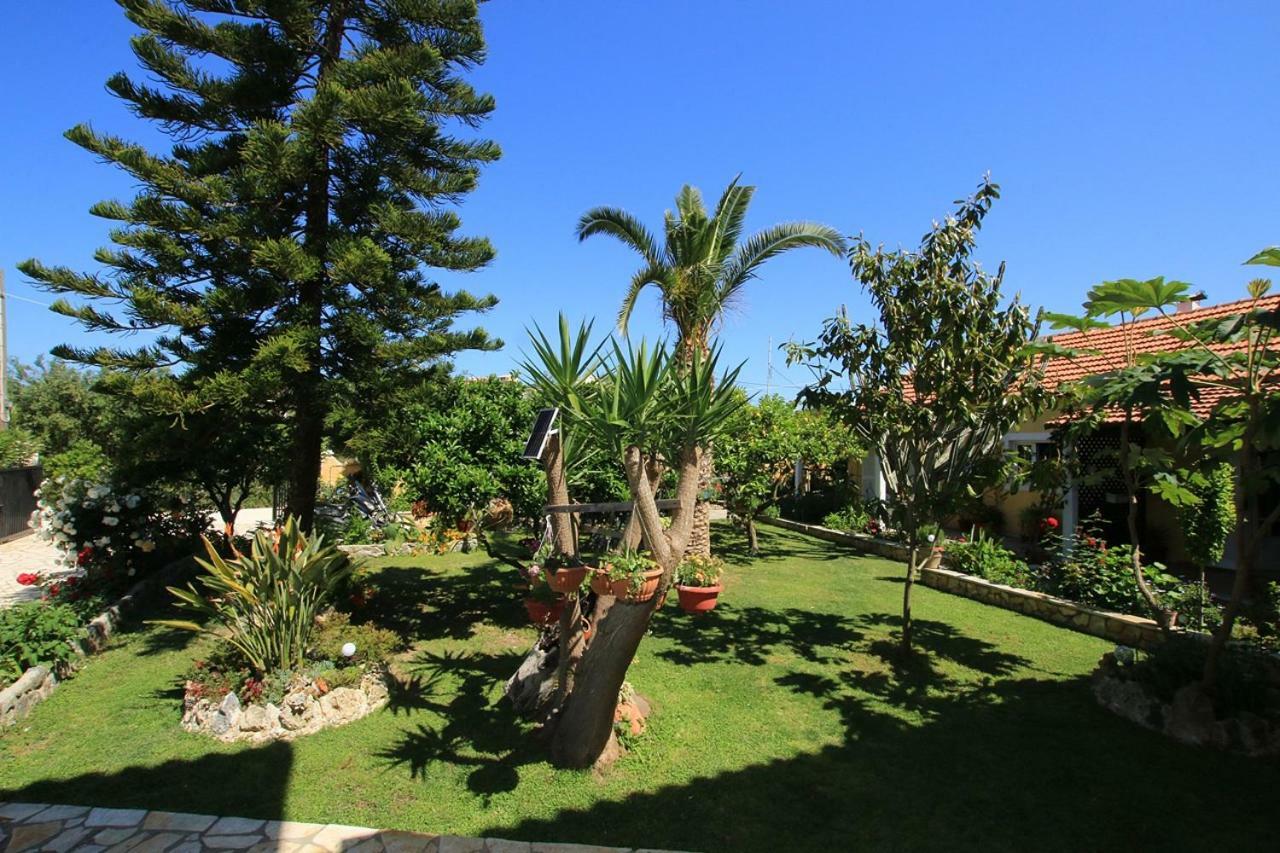 ארילס Alex Studios & Apartments מראה חיצוני תמונה