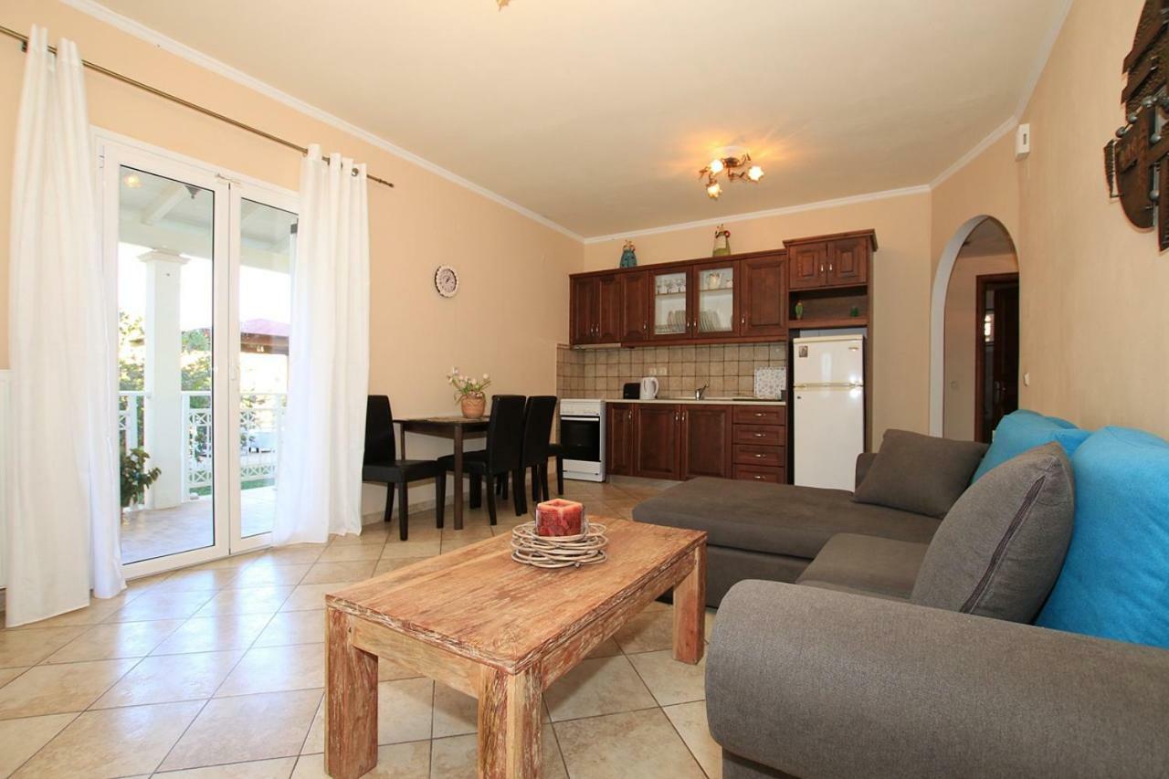 ארילס Alex Studios & Apartments מראה חיצוני תמונה
